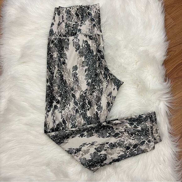 Evolution and Creation Brianna Snake Print Legging Ankle Length Black/White  L - Picture 1 of 5